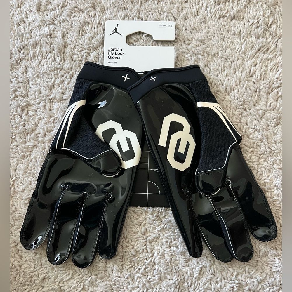 Jordan Fly Lock Oklahoma Sooners Black Football Gloves